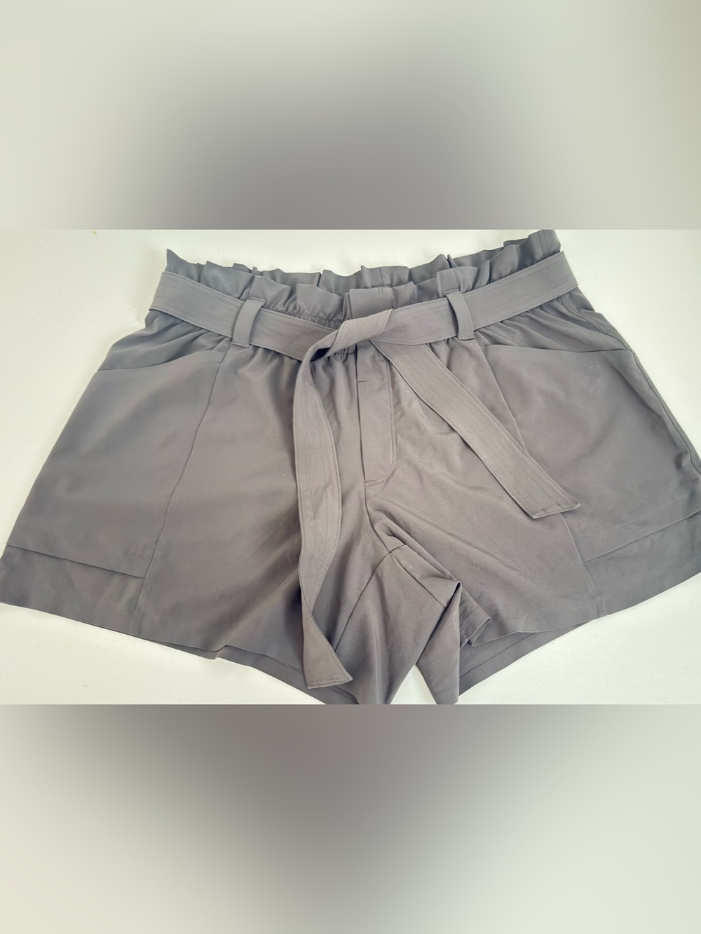 Athleta taupe/mushroom belted shorts NWOT